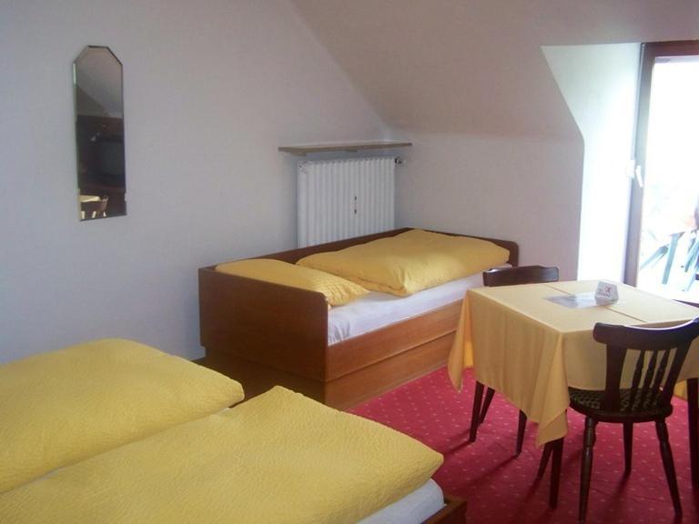 Hotel Am Ufer Trevír Pokoj fotografie